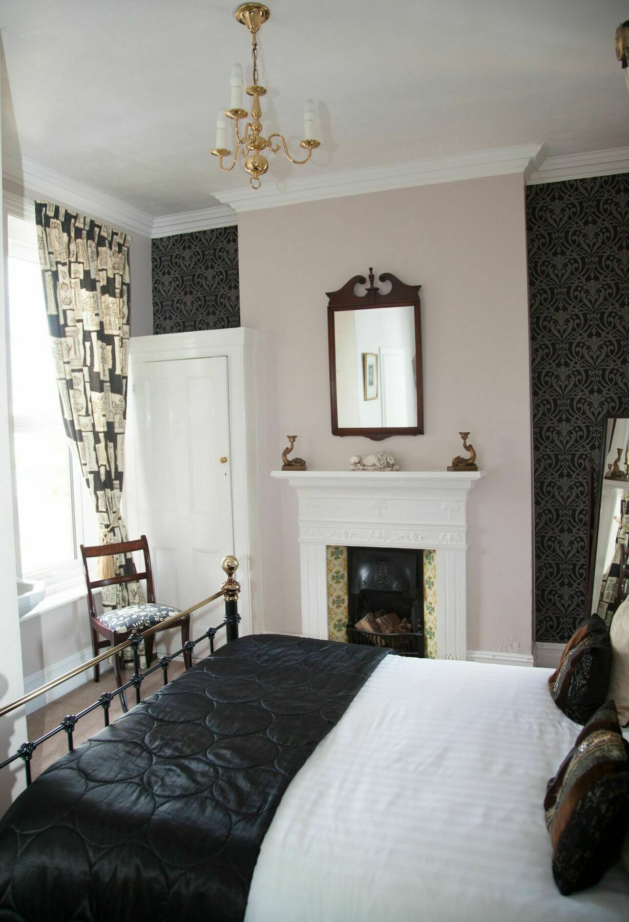 Гостевой дом The Langtons 4*
